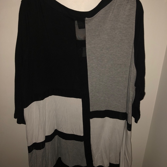 Top - Picture 2 of 5